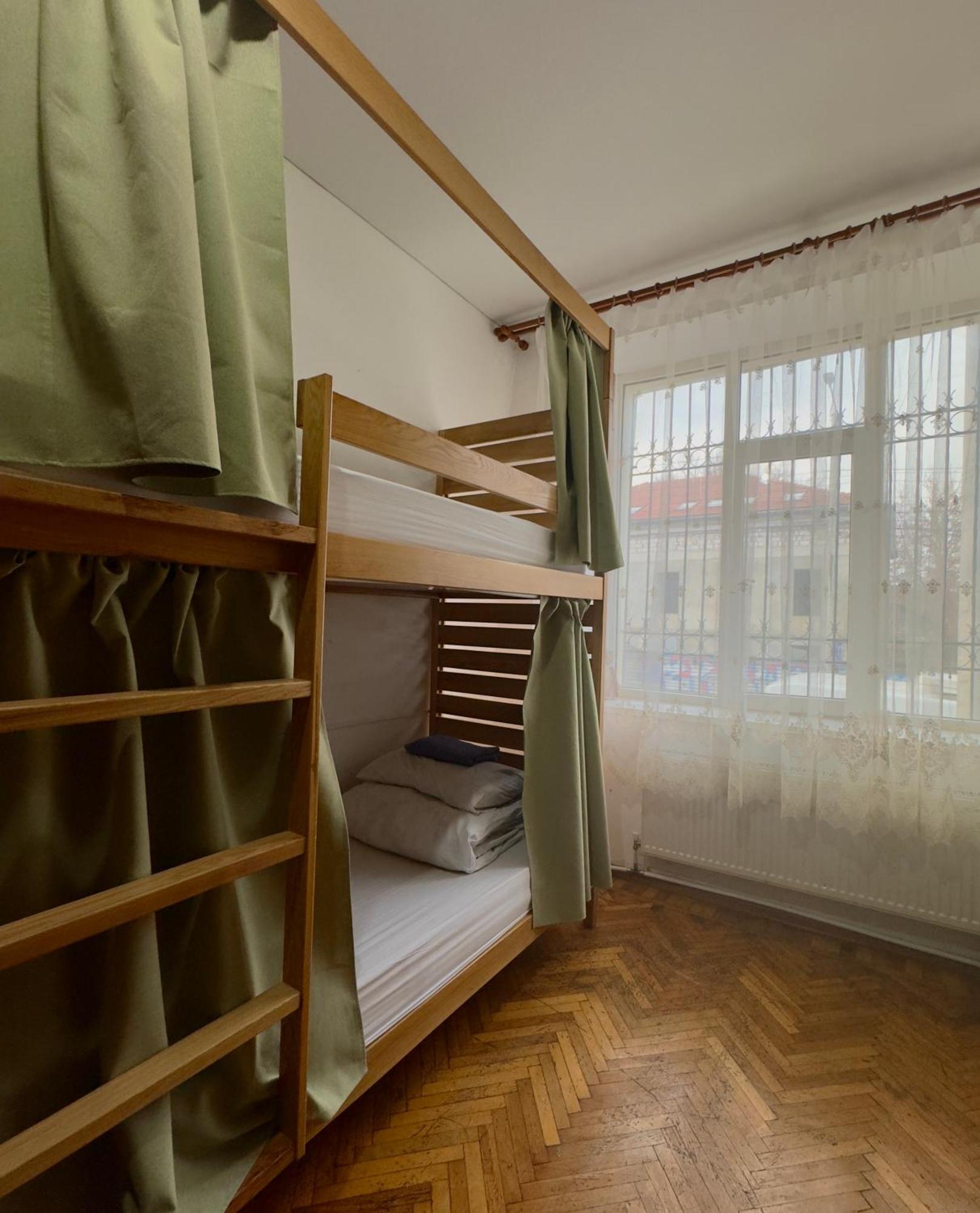 Buddha Hostel Bodoni Κισινάου Δωμάτιο φωτογραφία