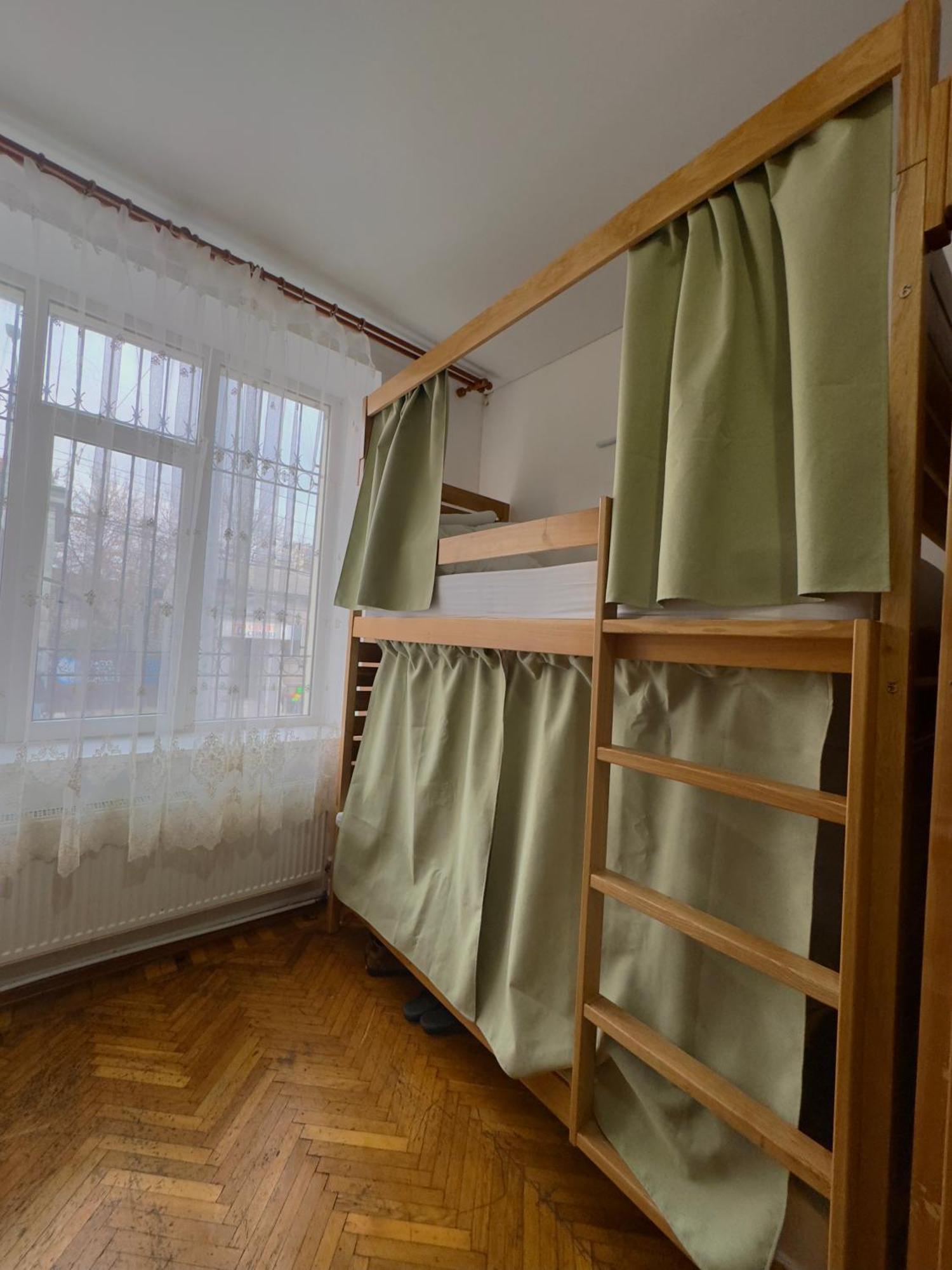 Buddha Hostel Bodoni Κισινάου Δωμάτιο φωτογραφία